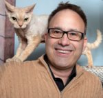  Steve Dale for TMS. Photo by Glenn Kaupert-book review cat wisdom 101